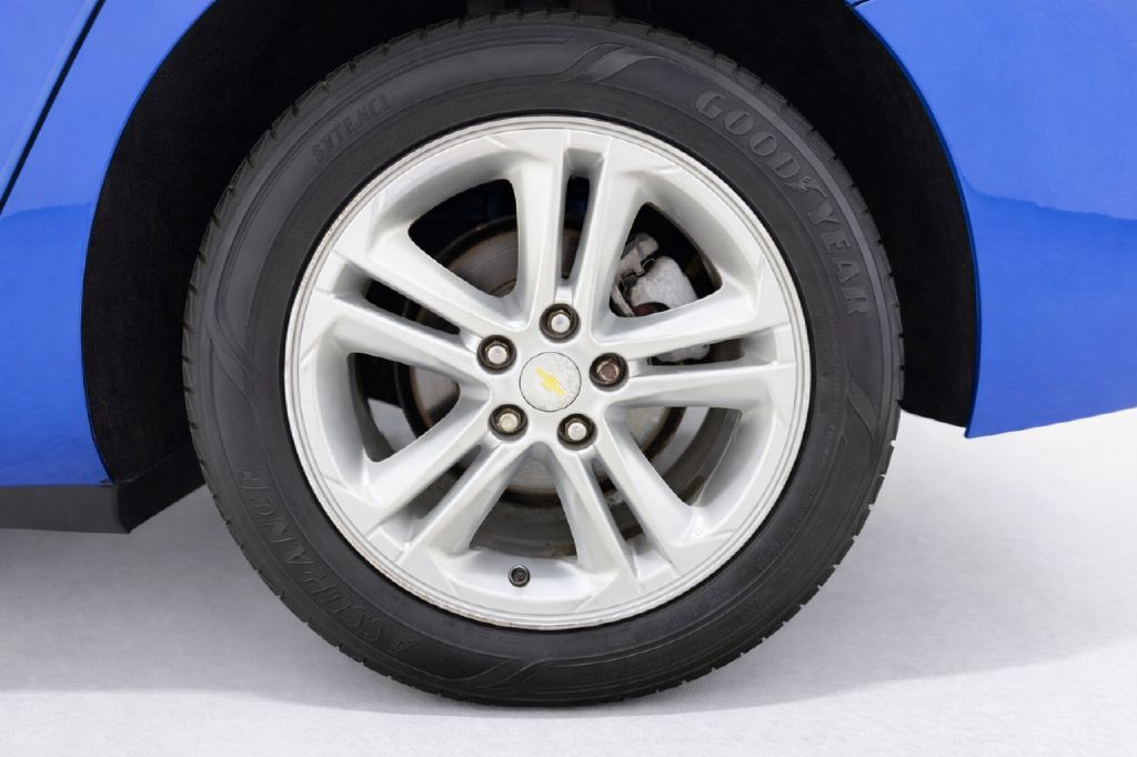 2017 Chevrolet Cruze Image 28