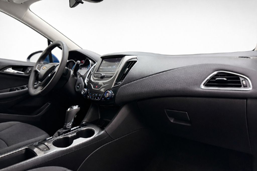 2017 Chevrolet Cruze Image 37