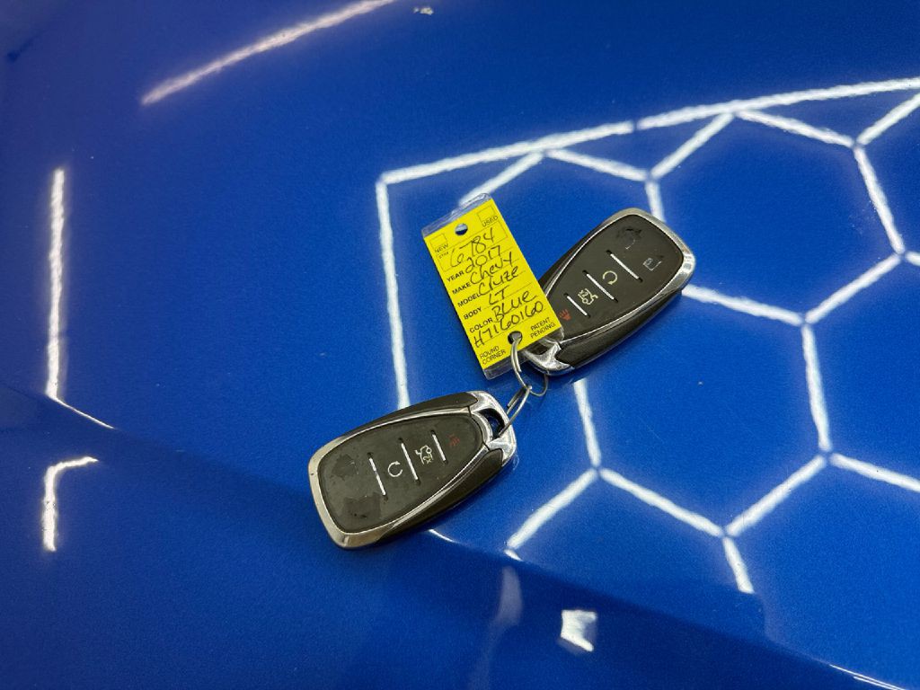 2017 Chevrolet Cruze Image 39