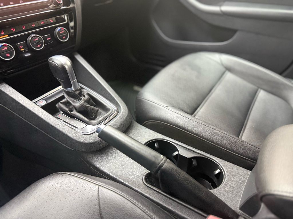 2017 Volkswagen Jetta Image 18