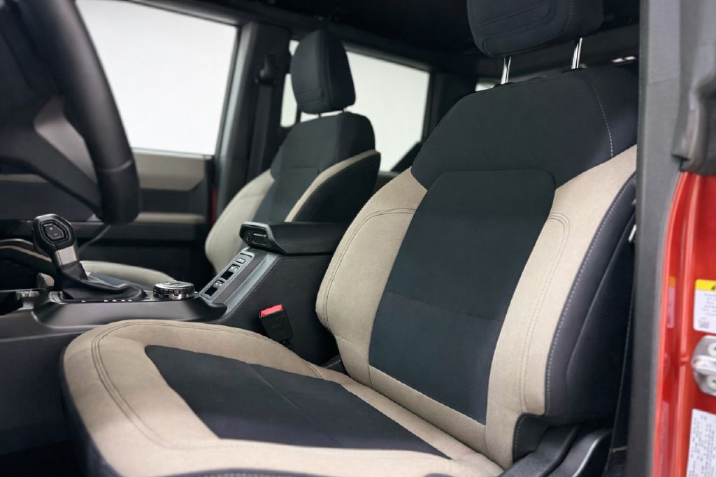 2023 Ford Bronco Image 9