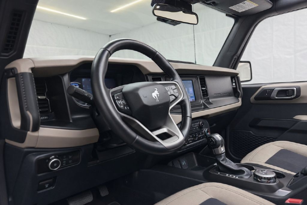 2023 Ford Bronco Image 39