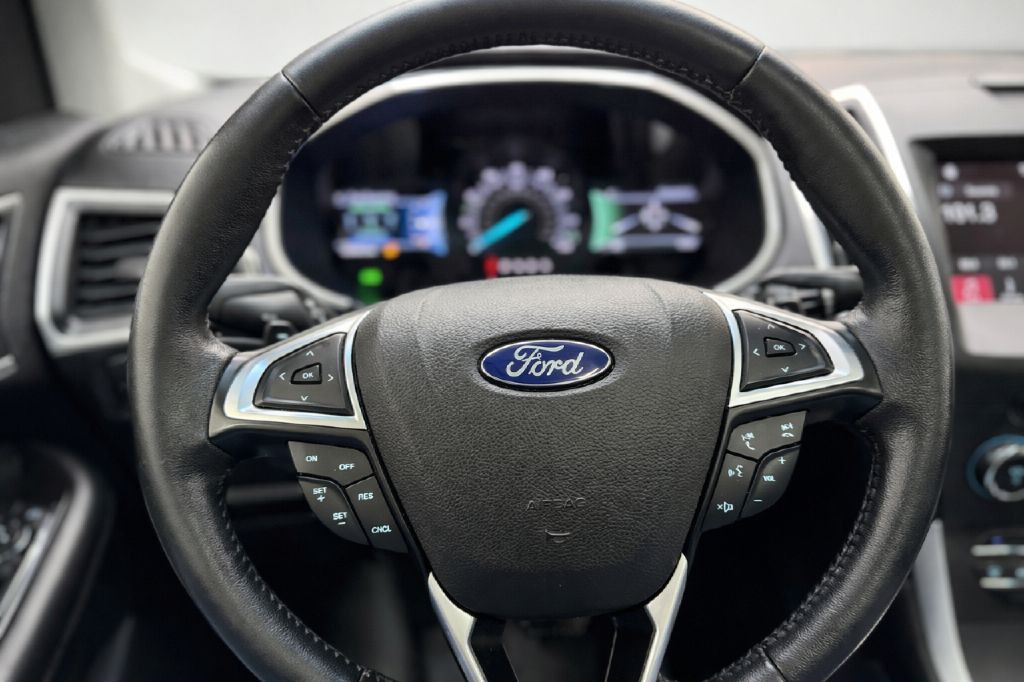 2016 Ford Edge Image 13