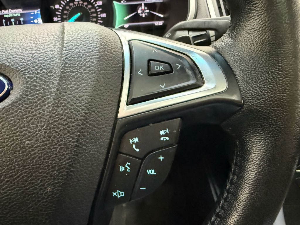 2016 Ford Edge Image 15