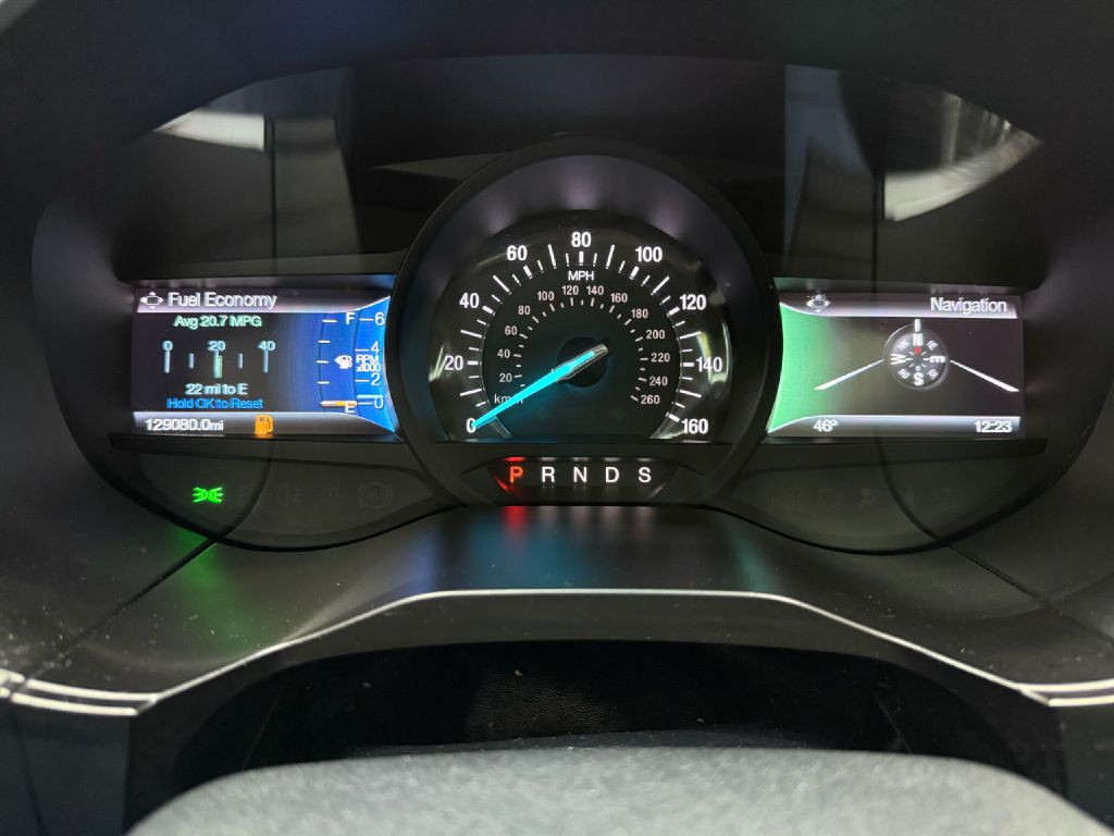 2016 Ford Edge Image 16