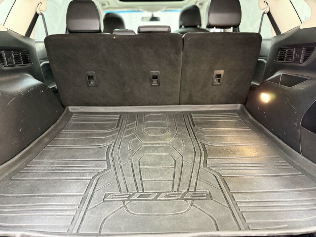 2016 Ford Edge Image 25