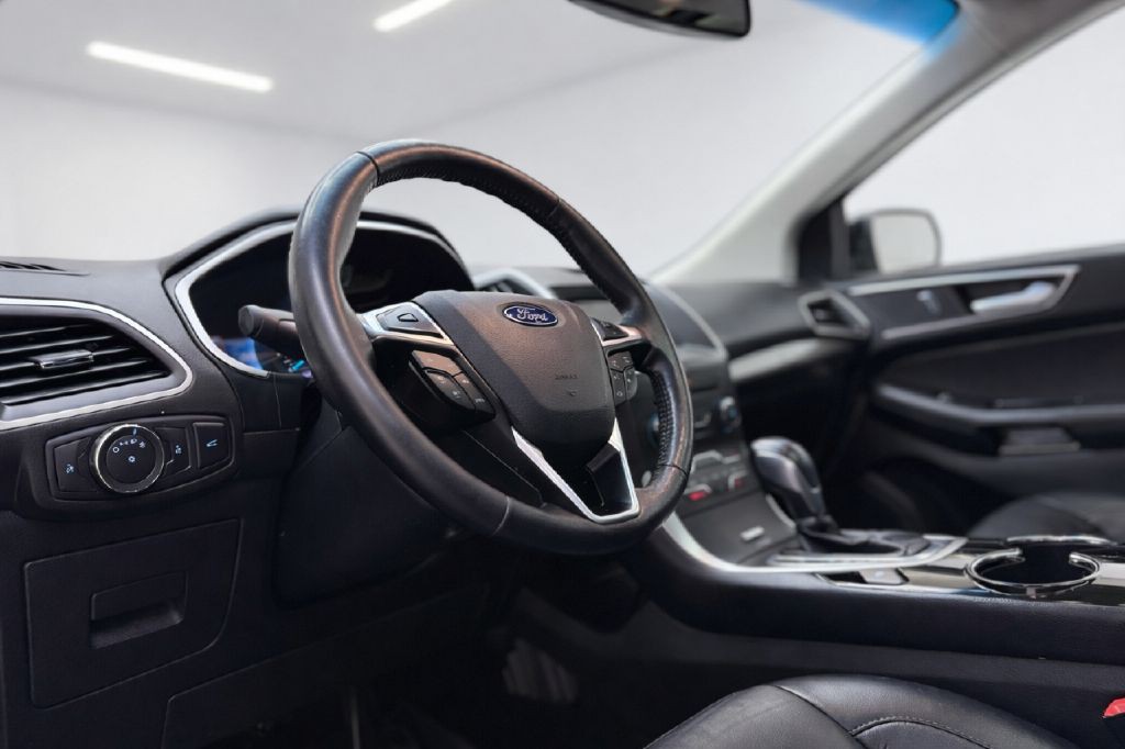 2016 Ford Edge Image 41