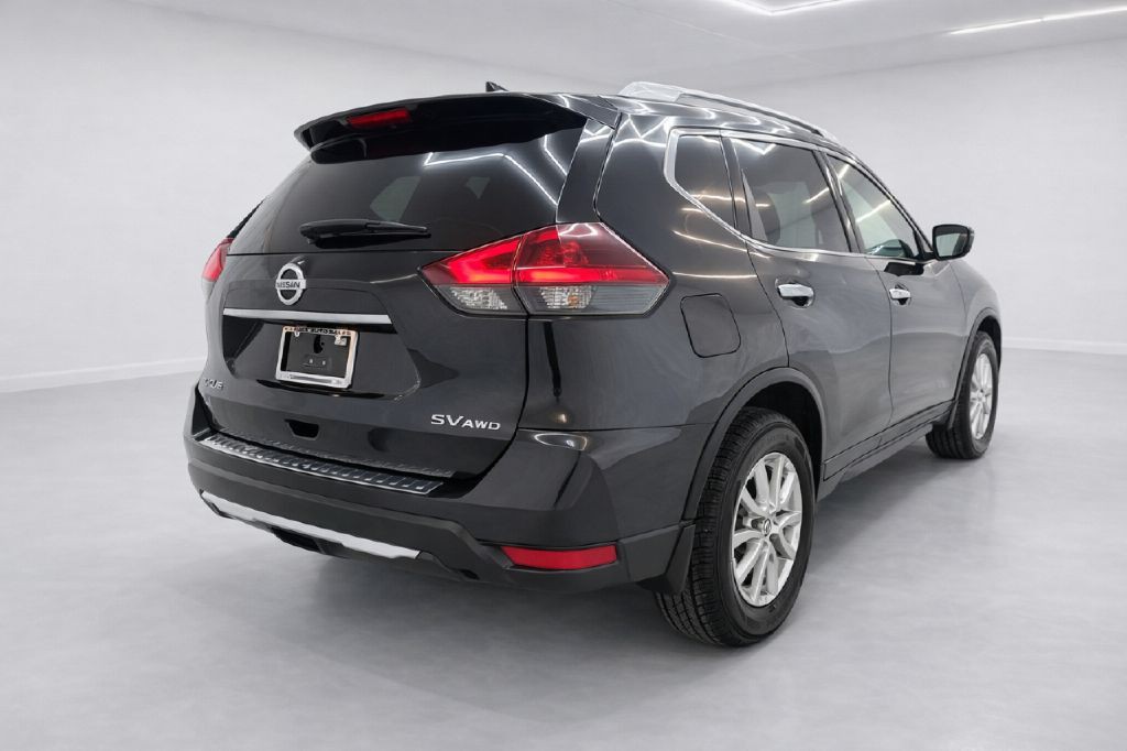 2018 Nissan Rogue Image 3