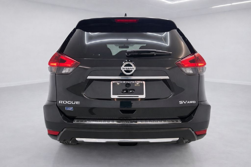 2018 Nissan Rogue Image 4