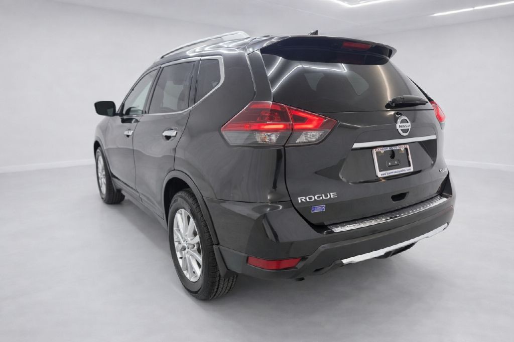 2018 Nissan Rogue Image 5