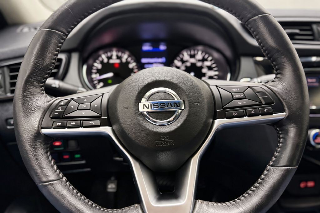 2018 Nissan Rogue Image 12