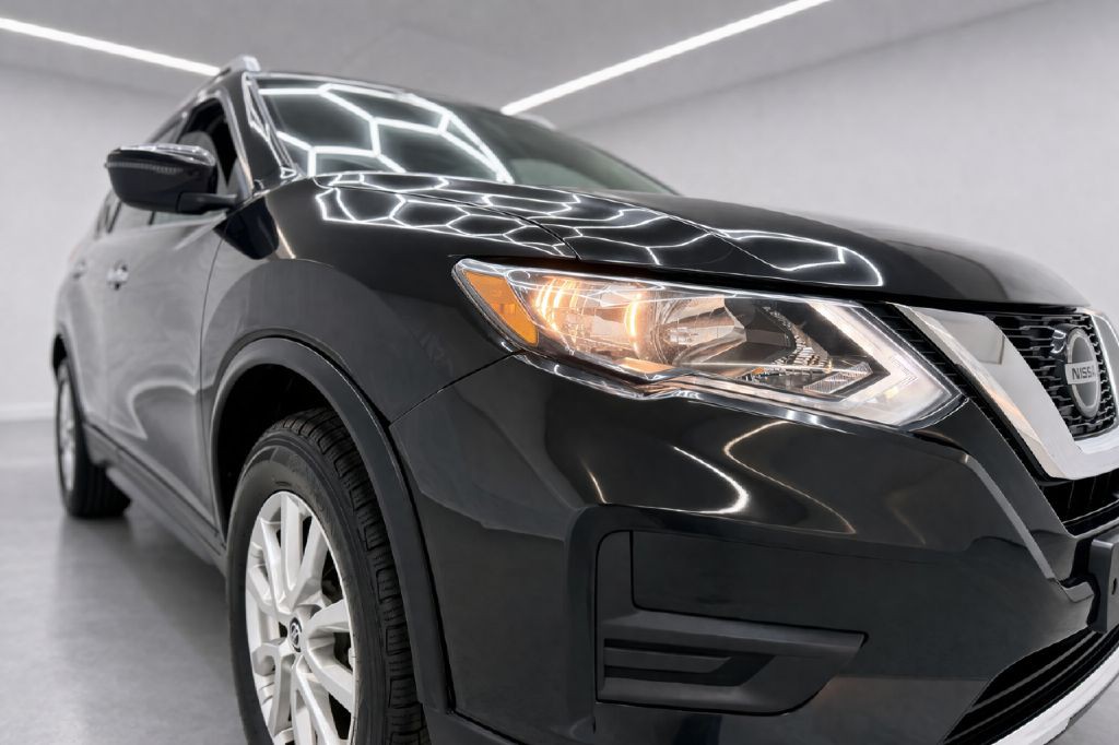 2018 Nissan Rogue Image 35