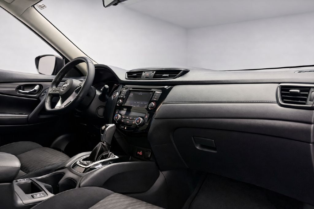 2018 Nissan Rogue Image 37