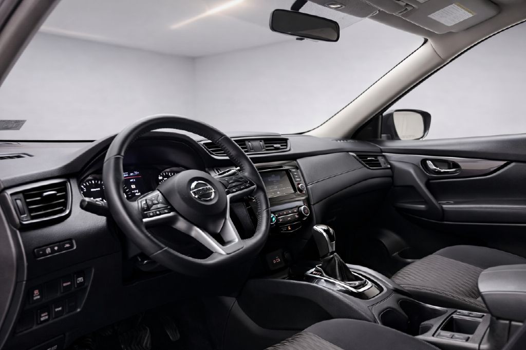 2018 Nissan Rogue Image 38