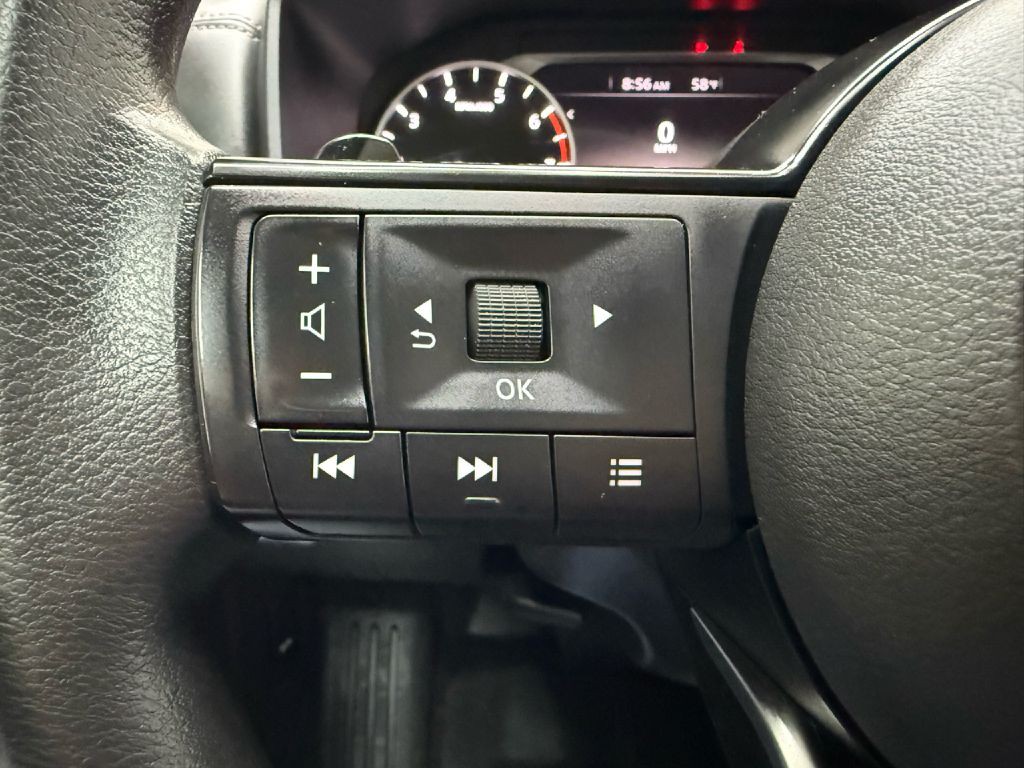 2021 Nissan Rogue Image 12