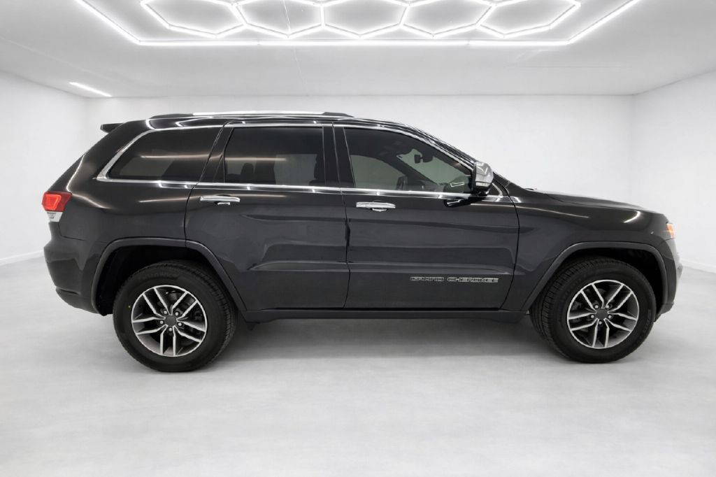 2020 Jeep Grand Cherokee Image 2