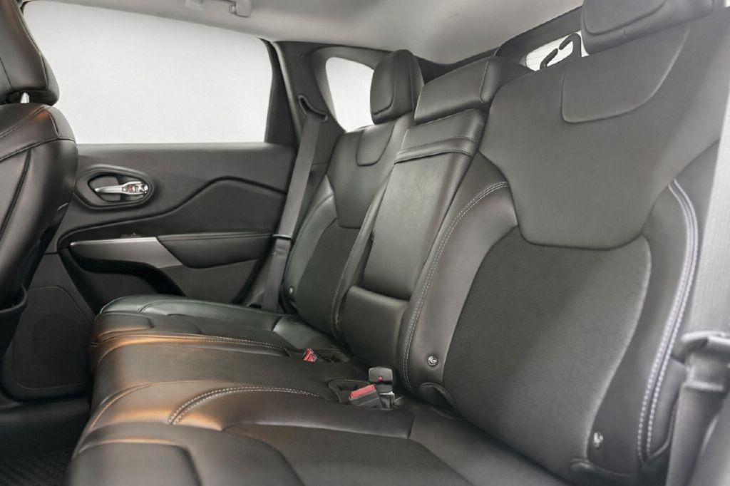2019 Jeep Cherokee Image 19