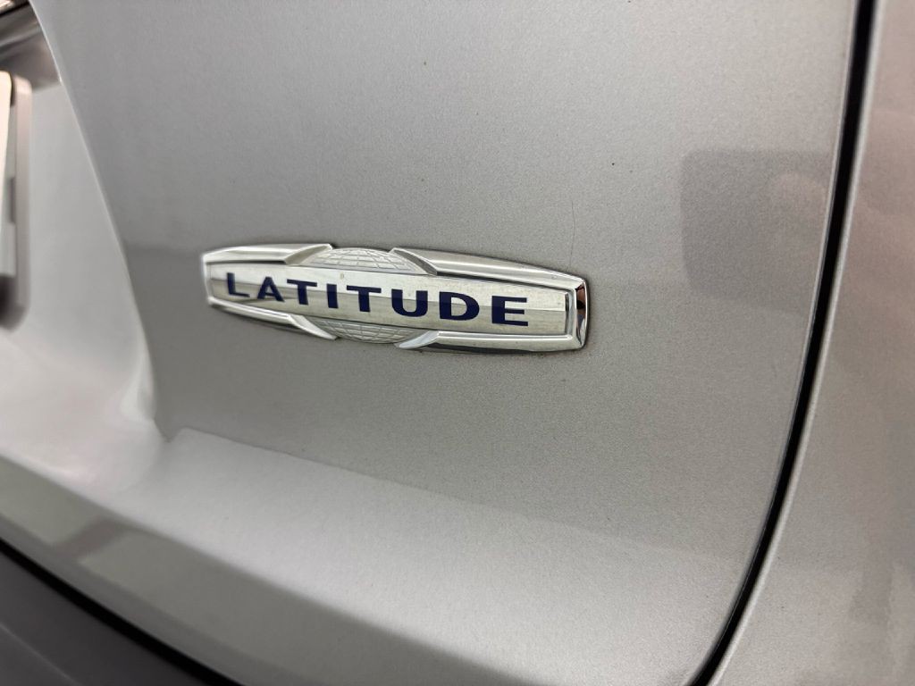 2019 Jeep Cherokee Image 33