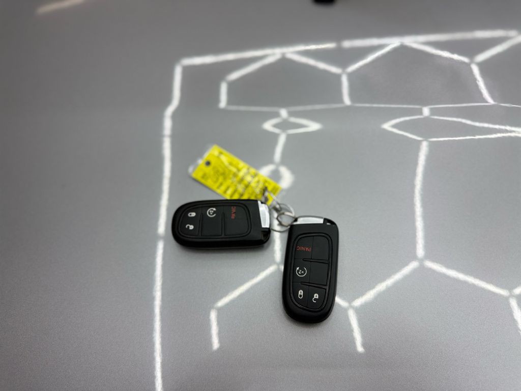 2019 Jeep Cherokee Image 36