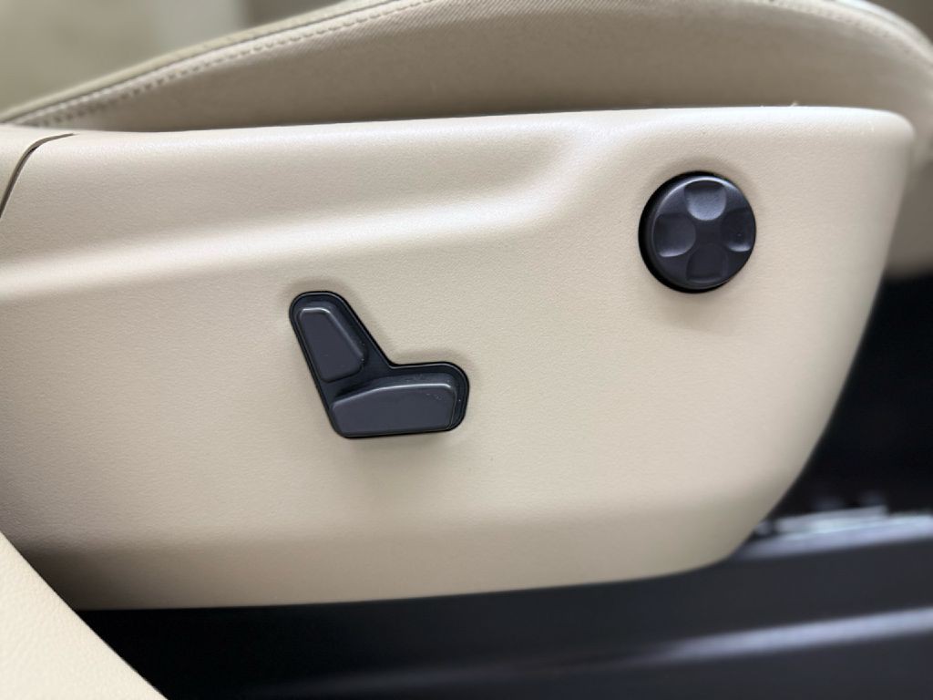 2021 Jeep Grand Cherokee Image 43