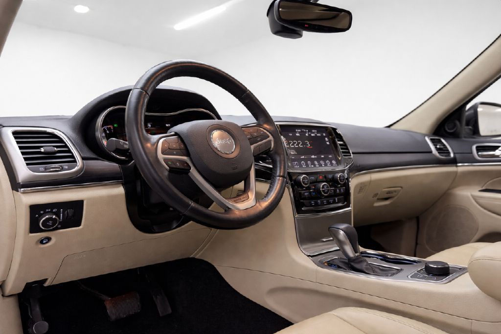 2021 Jeep Grand Cherokee Image 44