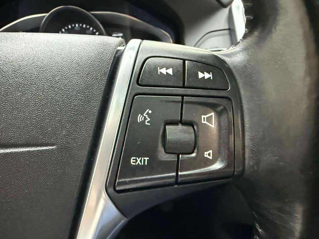 2015 Volvo XC60 Image 15