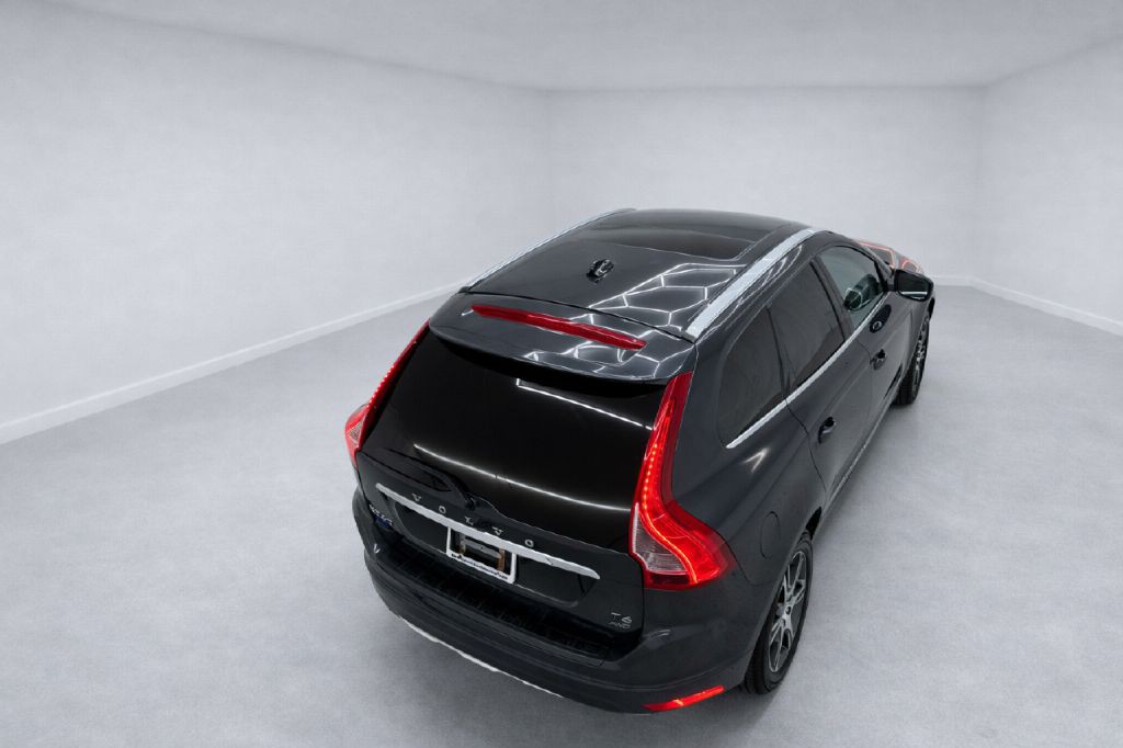 2015 Volvo XC60 Image 34