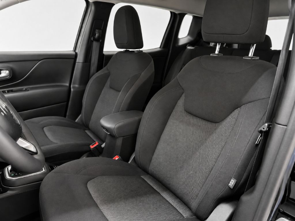 2023 Jeep Renegade Image 9