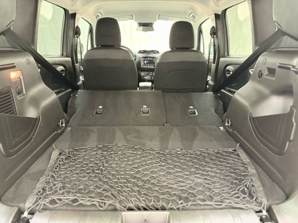 2023 Jeep Renegade Image 24