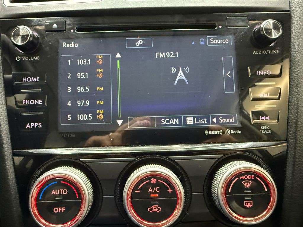 2017 Subaru Forester Image 18