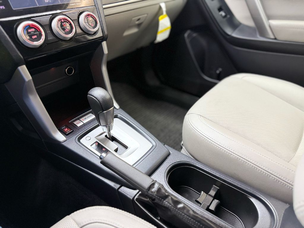 2017 Subaru Forester Image 21
