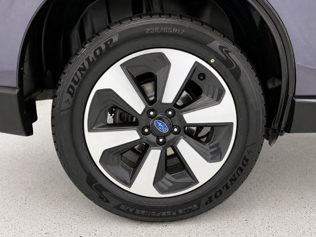 2017 Subaru Forester Image 32