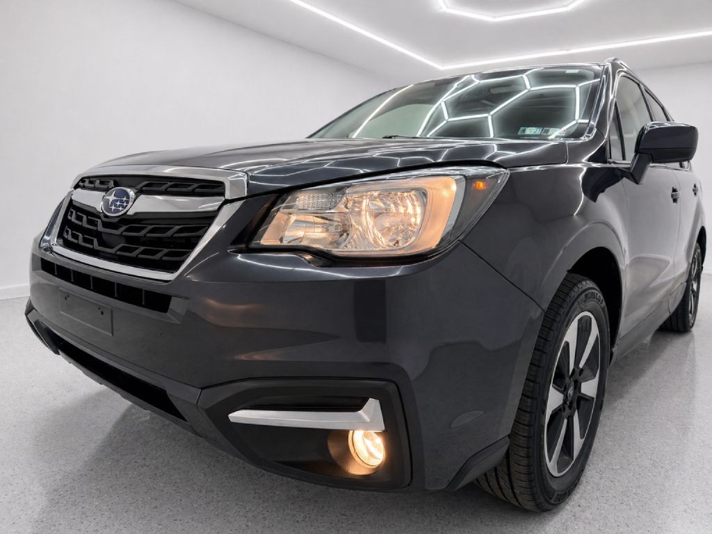 2017 Subaru Forester Image 36