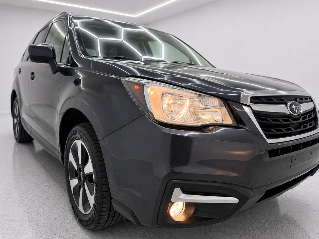 2017 Subaru Forester Image 37