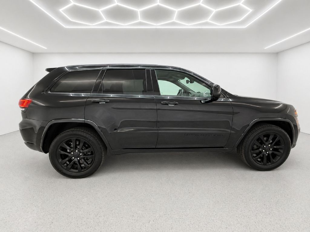 2019 Jeep Grand Cherokee Image 2