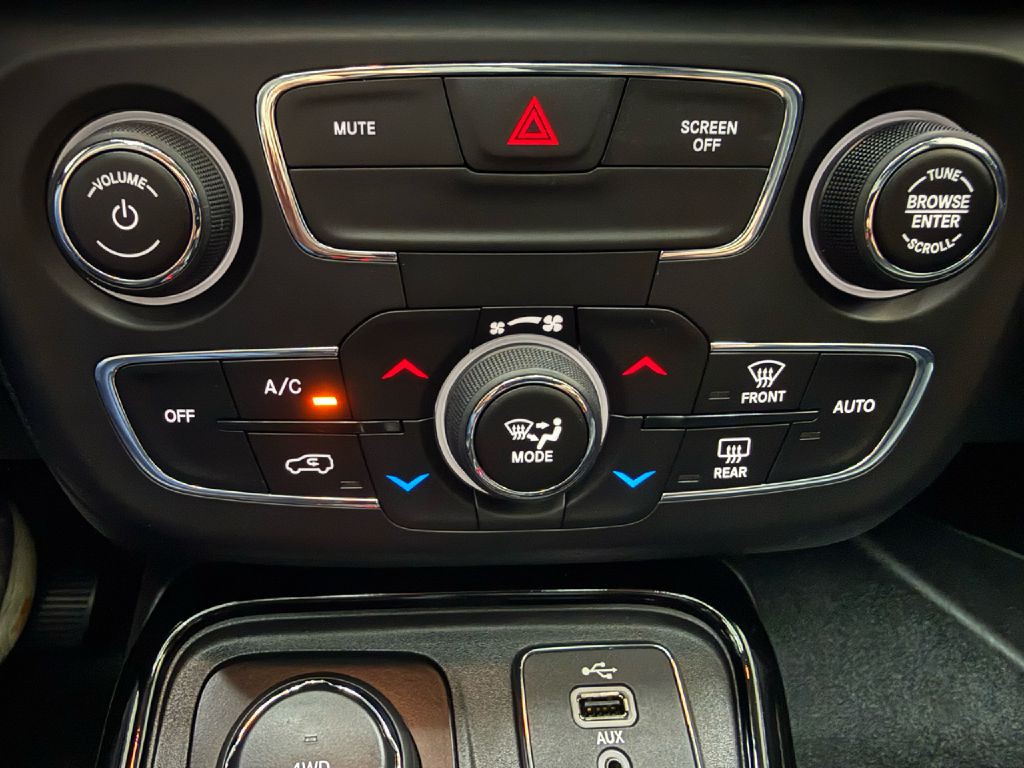 2018 Jeep Compass Image 20