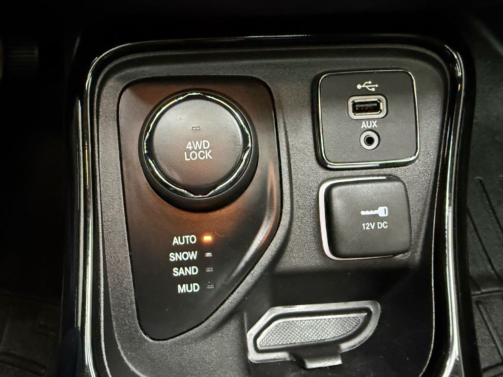 2018 Jeep Compass Image 21