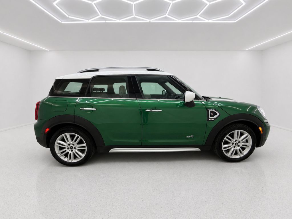 2023 MINI Cooper Image 2
