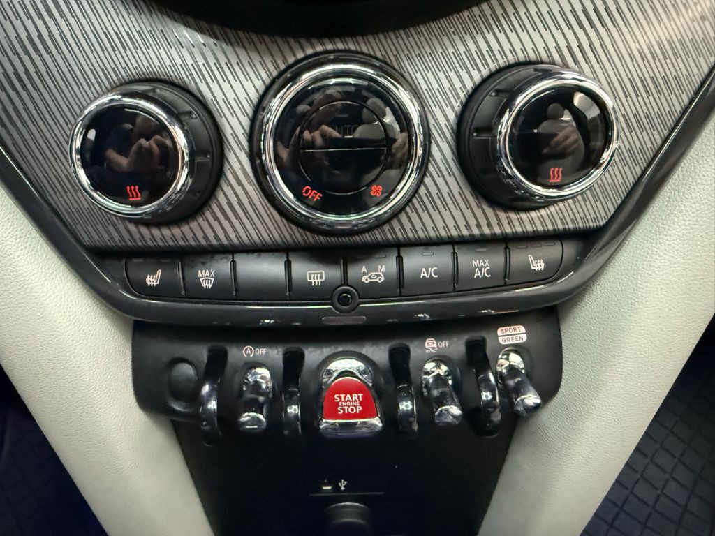 2023 MINI Cooper Image 19