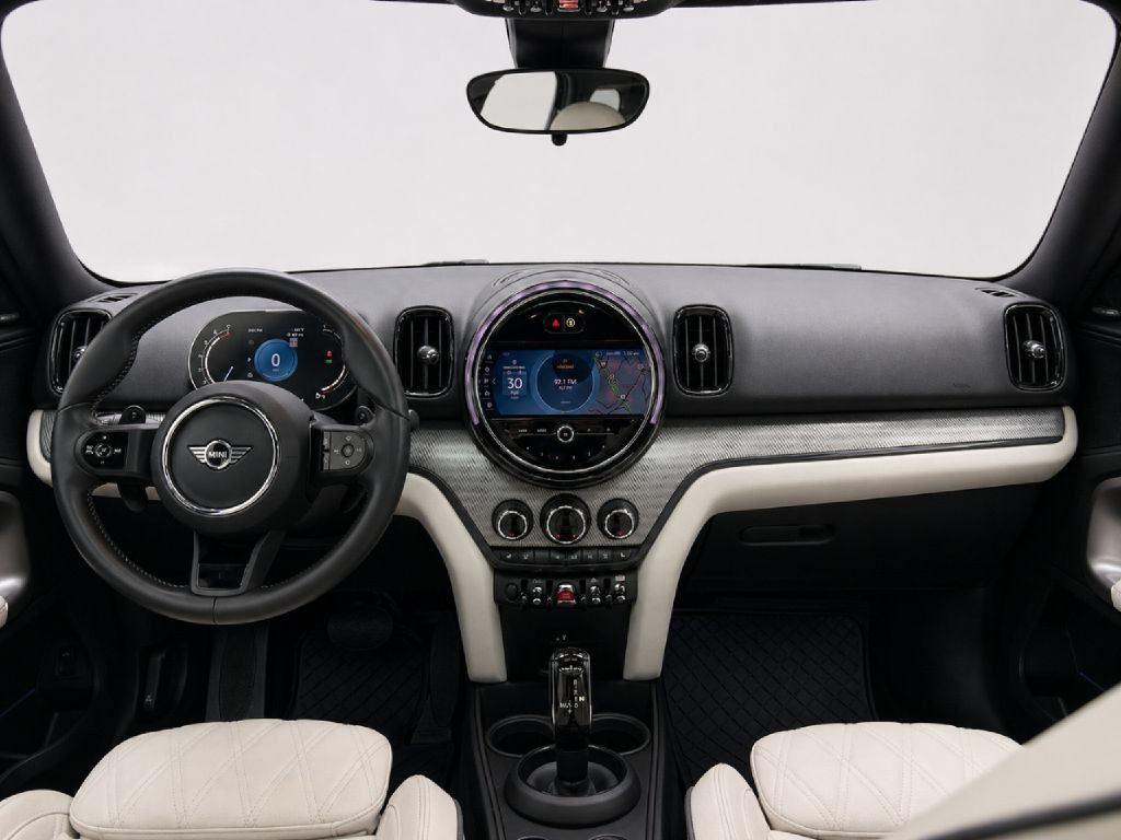 2023 MINI Cooper Image 24
