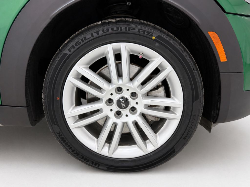 2023 MINI Cooper Image 32