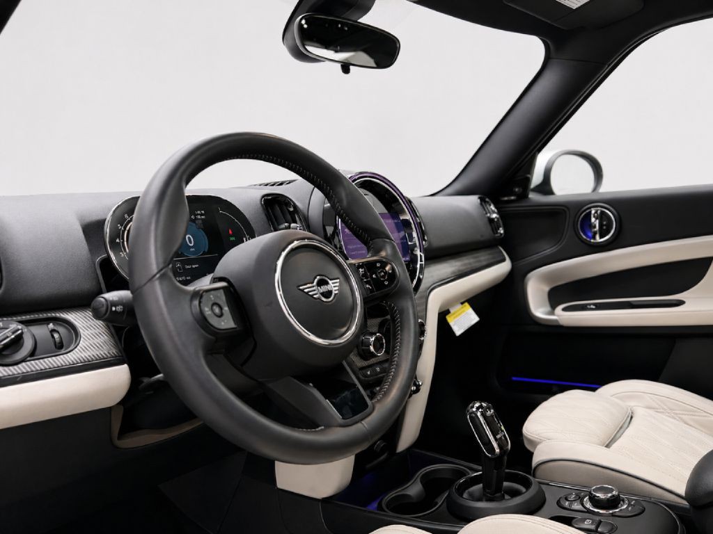 2023 MINI Cooper Image 40