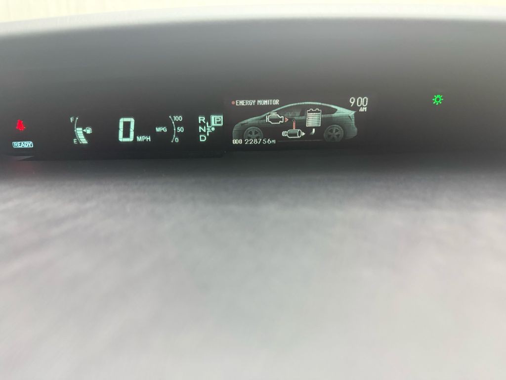 2015 Toyota Prius Image 14
