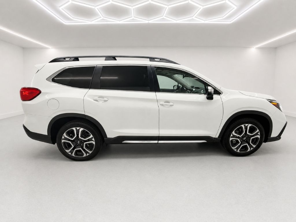 2023 Subaru Ascent Image 2