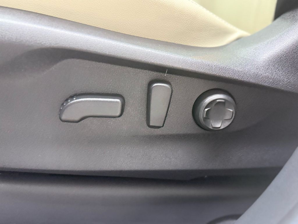 2023 Subaru Ascent Image 10