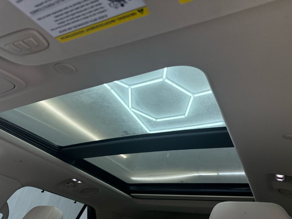 2021 Ford Explorer Image 11