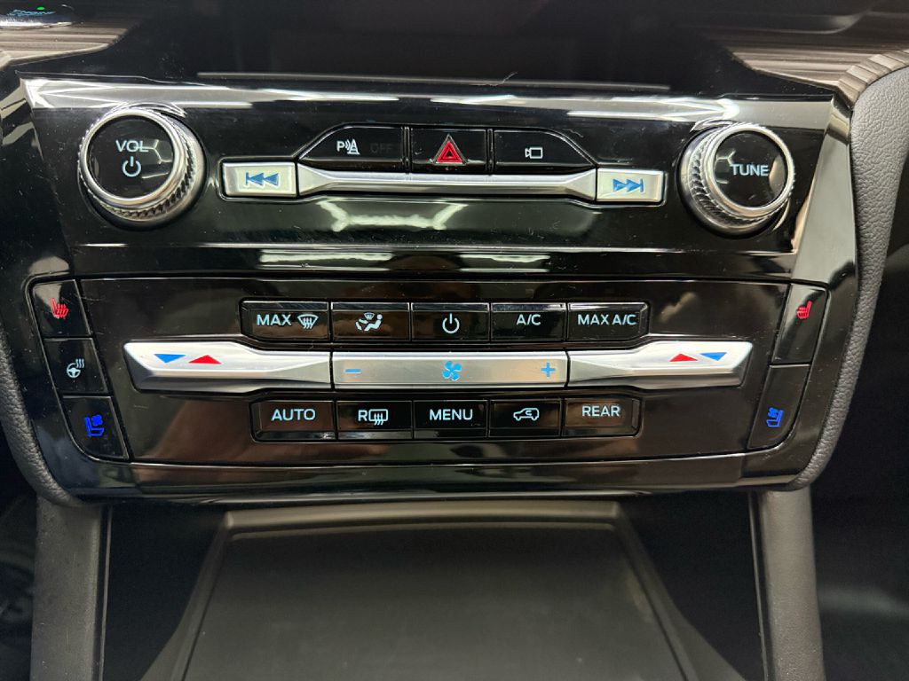 2021 Ford Explorer Image 20