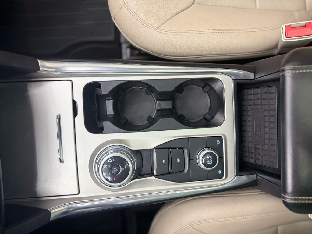 2021 Ford Explorer Image 22