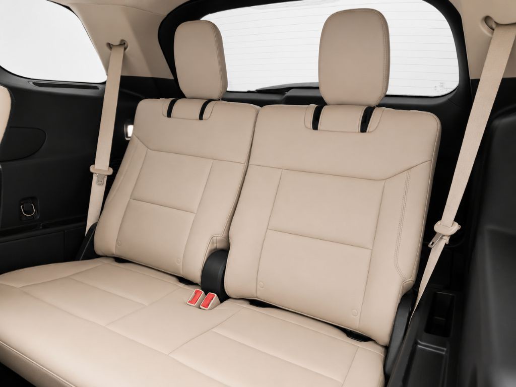 2021 Ford Explorer Image 25