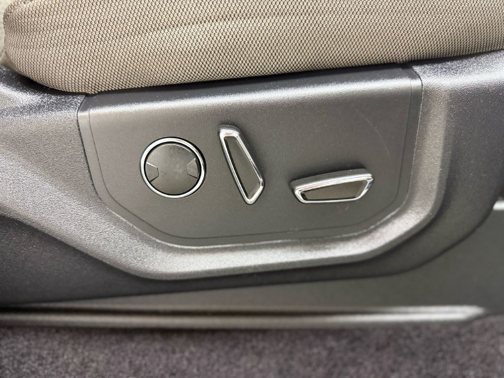 2015 Ford F-150 Image 35
